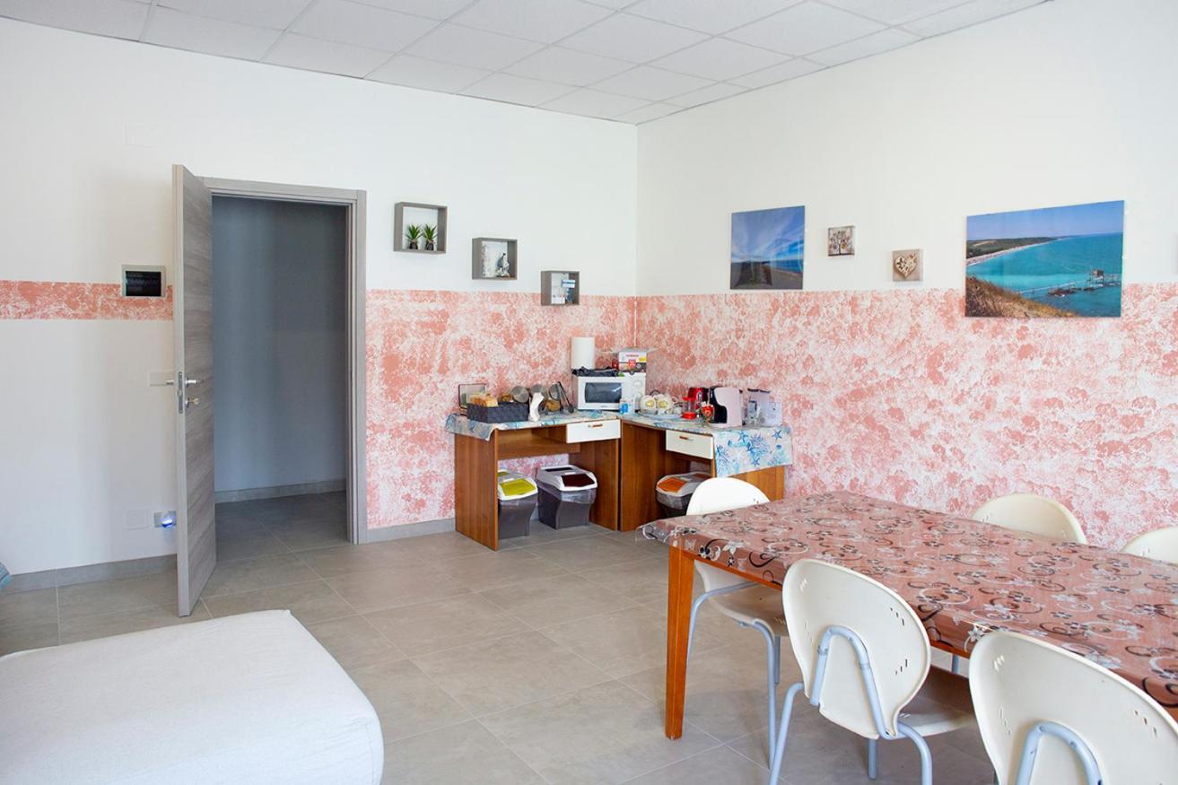 Pennaluce Hotell Vasto Exteriör bild