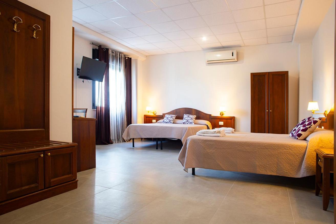Pennaluce Hotell Vasto Exteriör bild